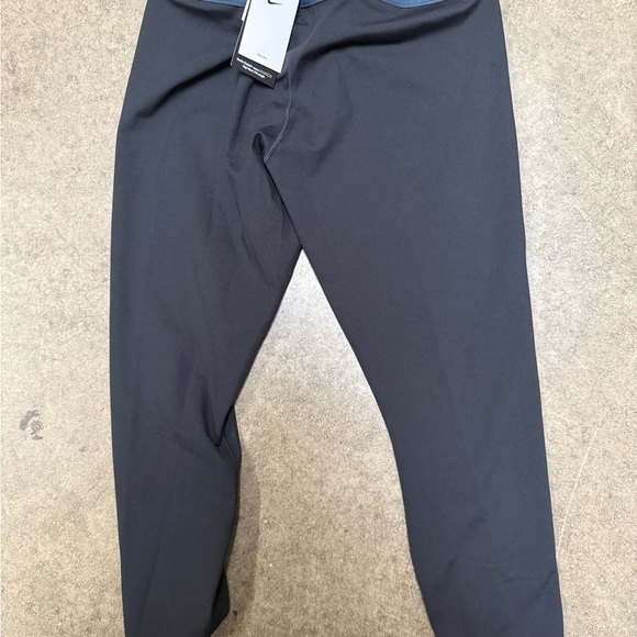 Nike Women's High-Rise Training legging 7/8 length new - Picture 3 of 3